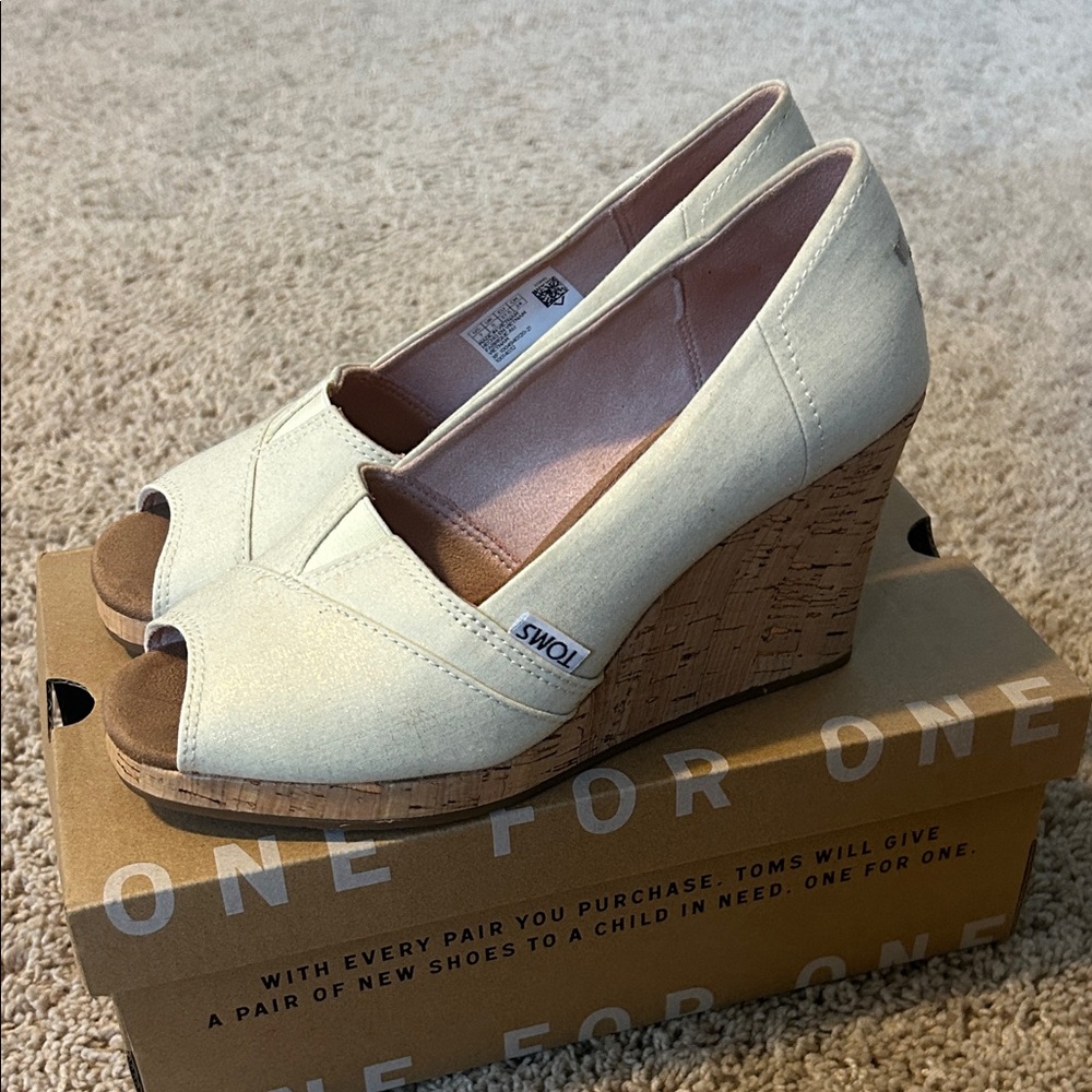 TOMS Women's Beige Wedge Sandals